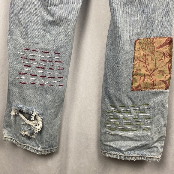 BDG High-Waisted Cowboy Jean – Printed Patchwork - Size 24 - Picture 13 of 16